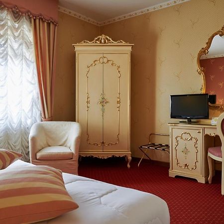 Hotel Villa Delle Ortensie Sant'Omobono Imagna Dış mekan fotoğraf
