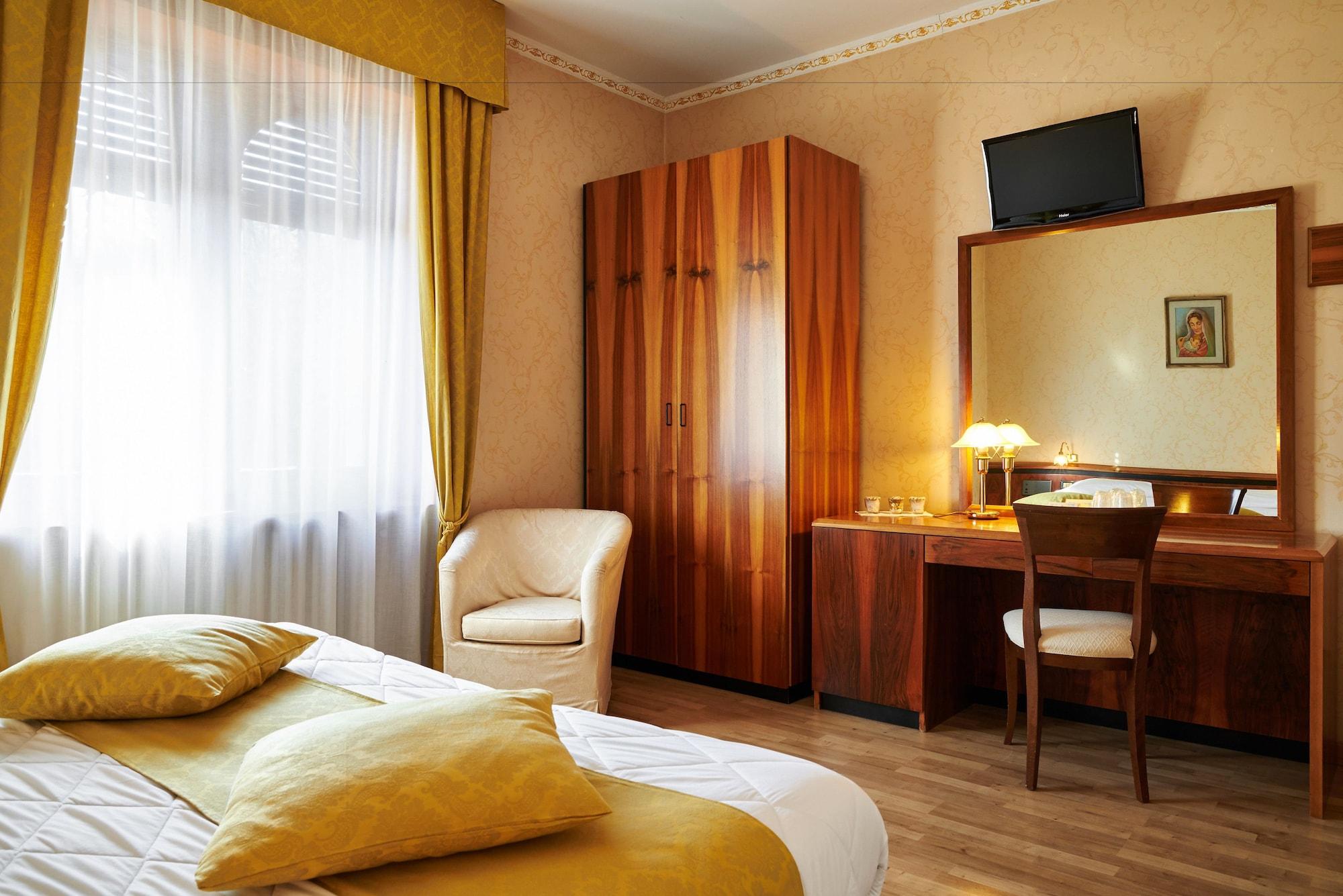 Hotel Villa Delle Ortensie Sant'Omobono Imagna Dış mekan fotoğraf