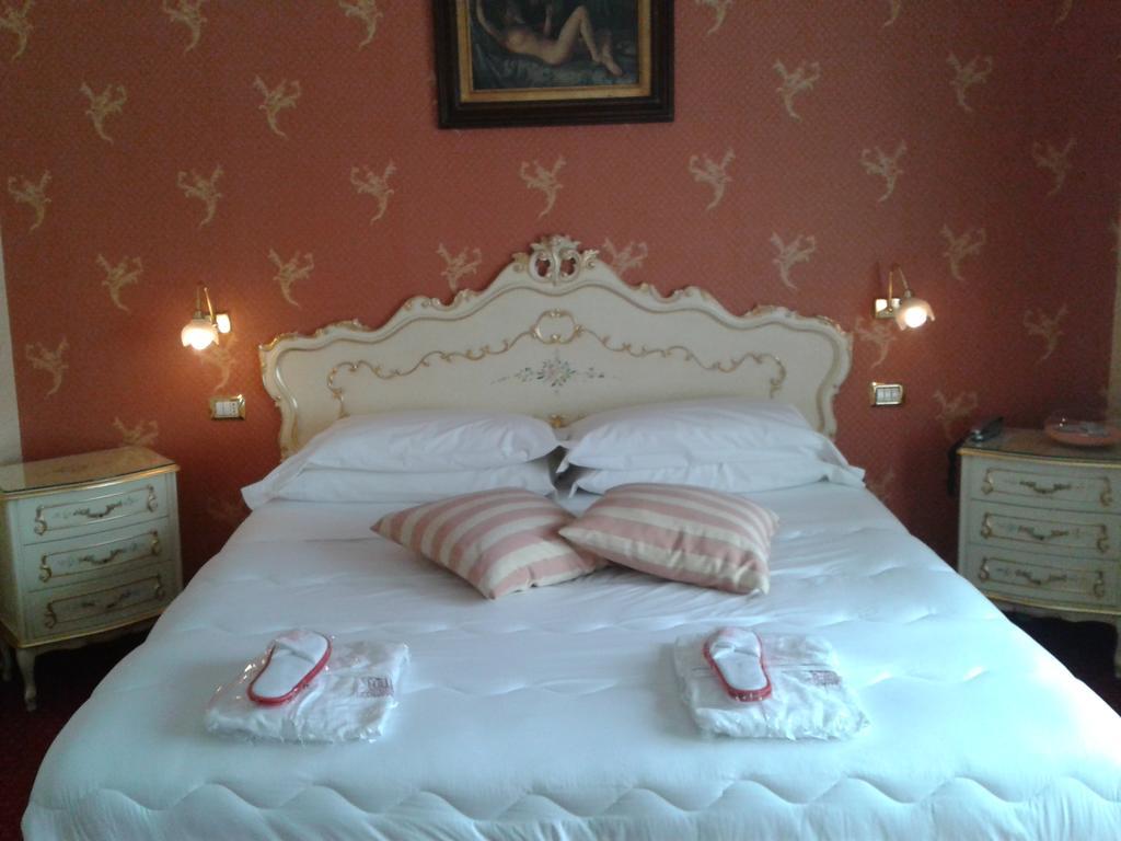 Hotel Villa Delle Ortensie Sant'Omobono Imagna Dış mekan fotoğraf