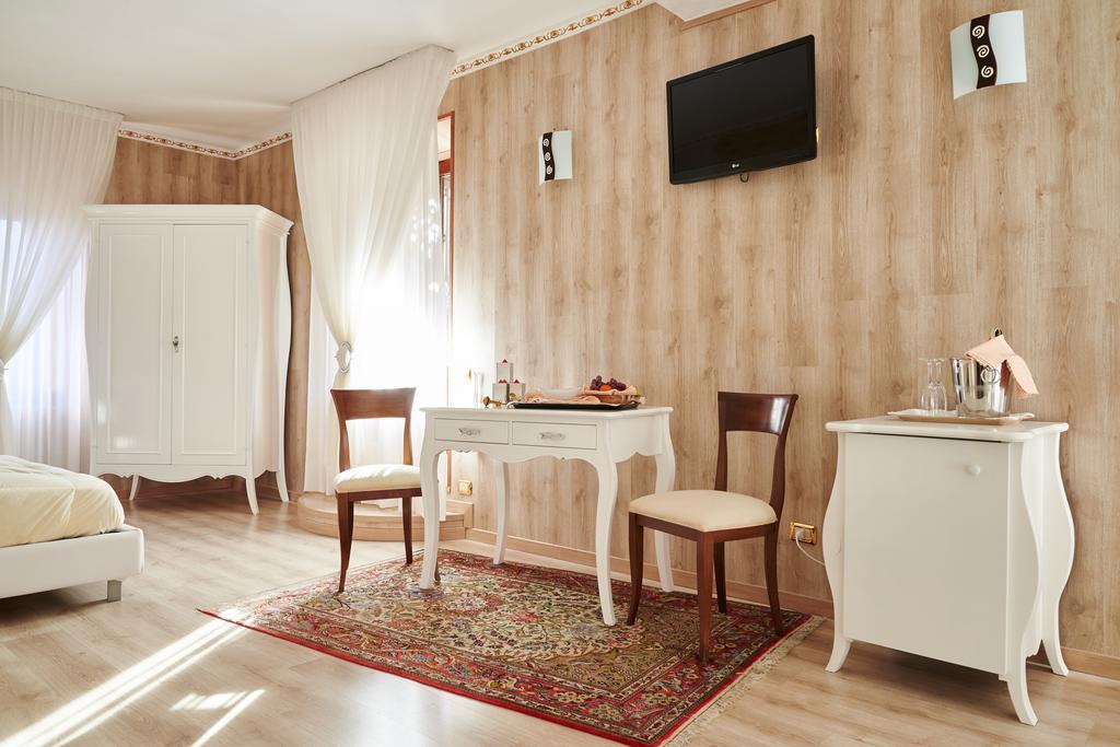 Hotel Villa Delle Ortensie Sant'Omobono Imagna Dış mekan fotoğraf