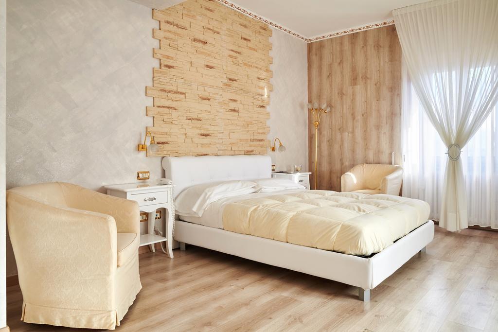 Hotel Villa Delle Ortensie Sant'Omobono Imagna Dış mekan fotoğraf
