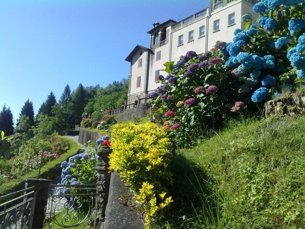 Hotel Villa Delle Ortensie Sant'Omobono Imagna Dış mekan fotoğraf