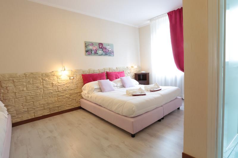 Hotel Villa Delle Ortensie Sant'Omobono Imagna Dış mekan fotoğraf